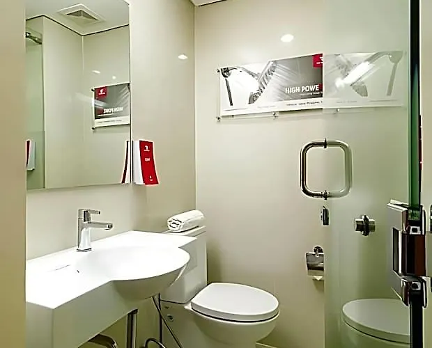 Red Planet Hotel 3*
