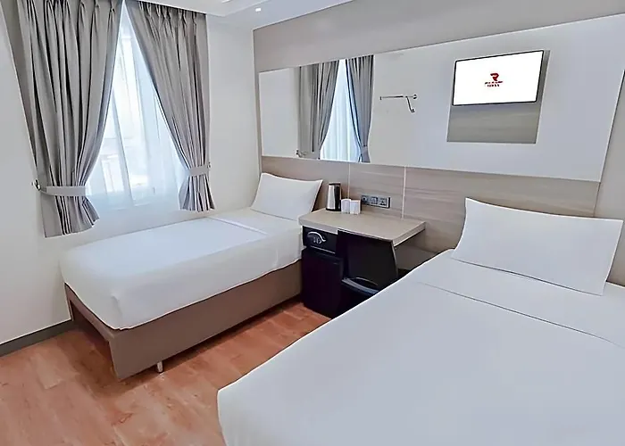 Red Planet Hotel