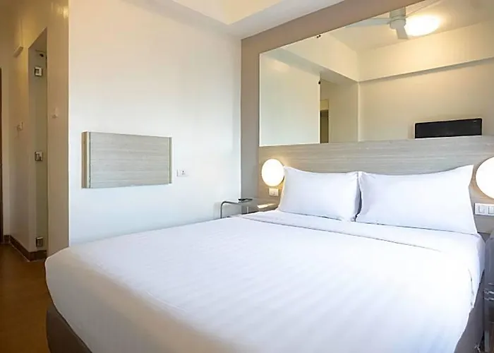 Hotel Red Planet
